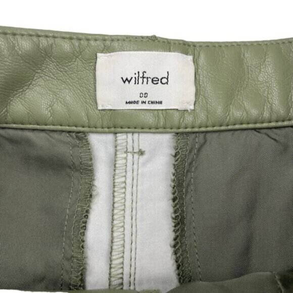 Aritzia Wilfred Limerick High Waisted Vegan Leather Shorts in Sage Size 00 - Picture 3 of 5